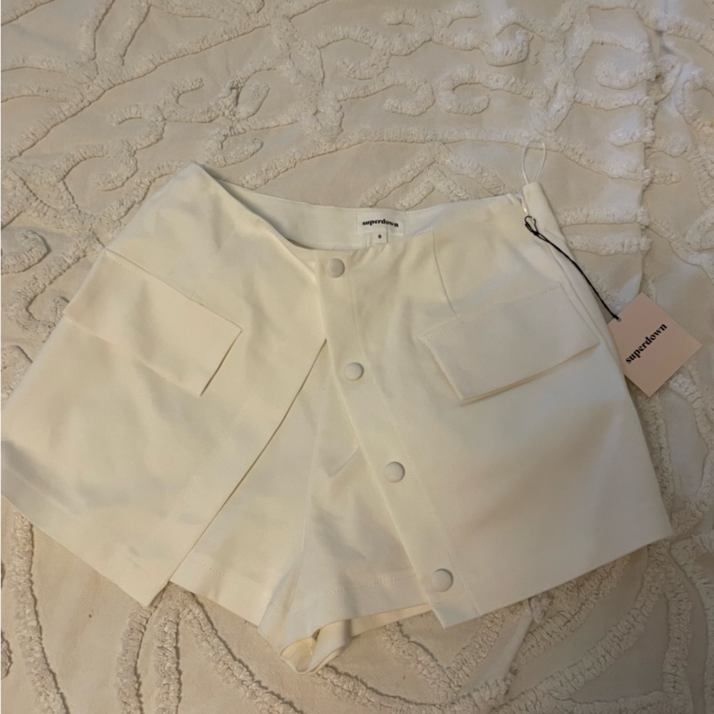 Superdown white shorts